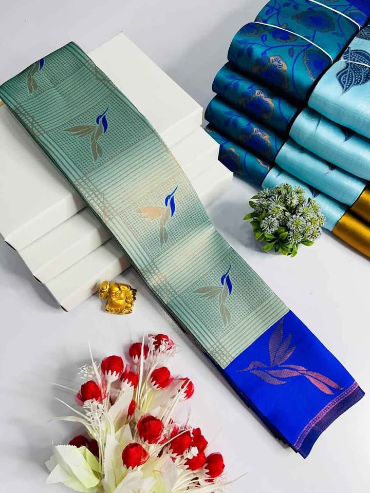 Inimitable Sky Soft Banarasi Silk Saree With Enchanting Blouse Piece