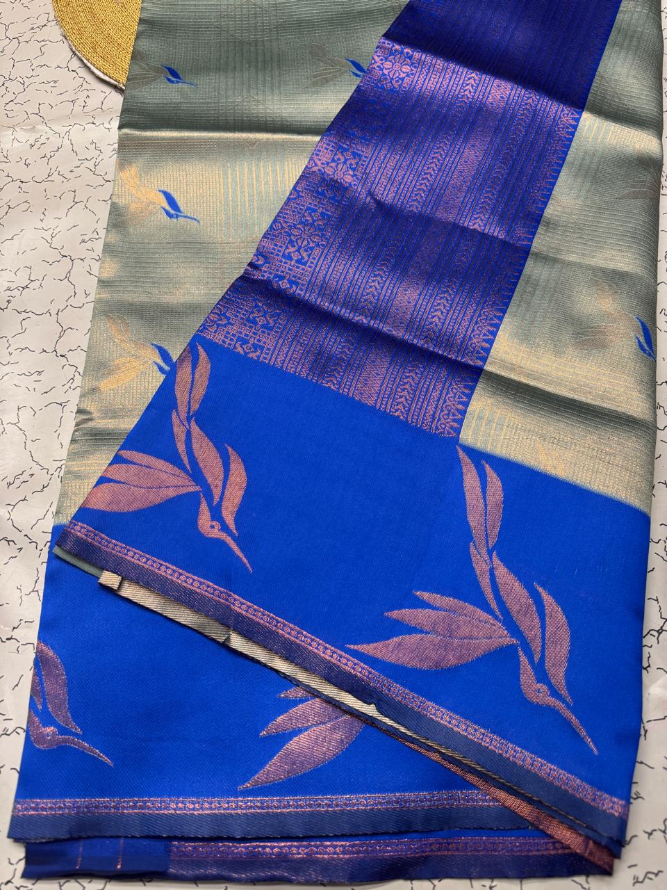 Inimitable Sky Soft Banarasi Silk Saree With Enchanting Blouse Piece