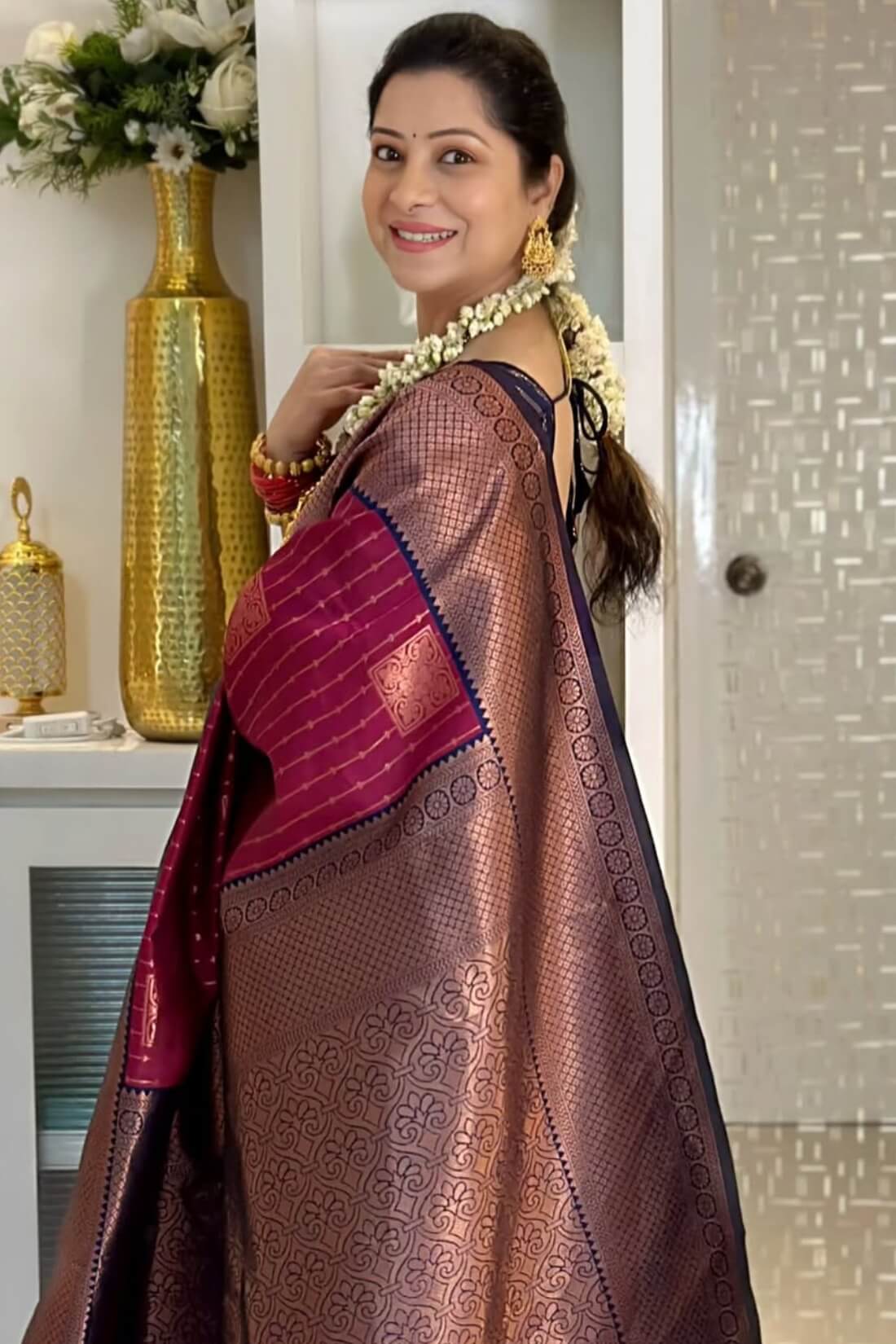 Demure Maroon Soft Silk Saree With Nemesis Blouse Piece