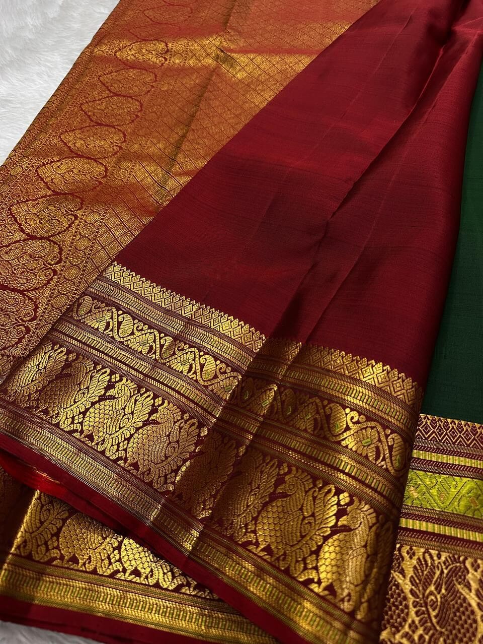 Bewitching Dark Green Soft Silk Saree With Lustrous Blouse Piece