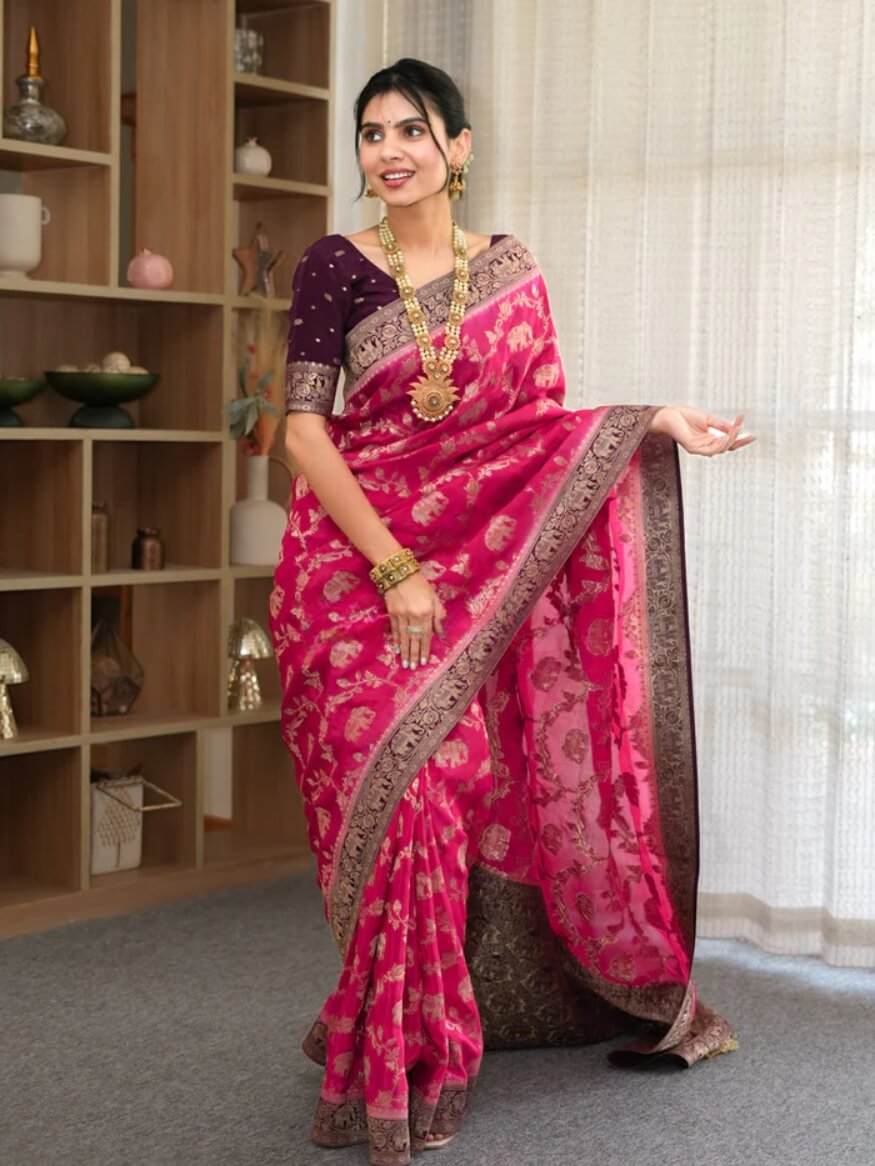 Mesmerising Dark Pink Soft Silk Saree With Embrocation Blouse Piece