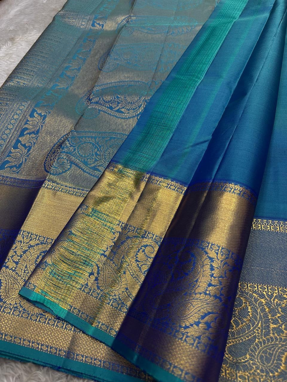 Felicitous Rama Soft Silk Saree With Stunning Blouse Piece