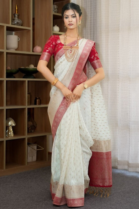 Profuse Off White Soft Silk Saree With Enchanting Blouse Piece