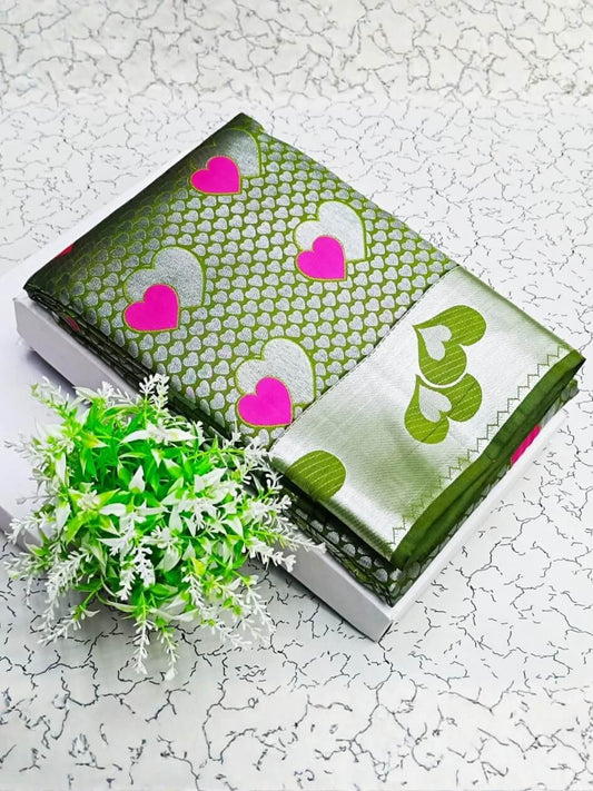 Eloquence Green Soft Banarasi Silk Saree With Capricious Blouse Piece