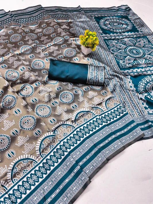 Magnetic Rama Pure Zari Weaving Banarasi Silk Saree With Smashing Blouse Piece