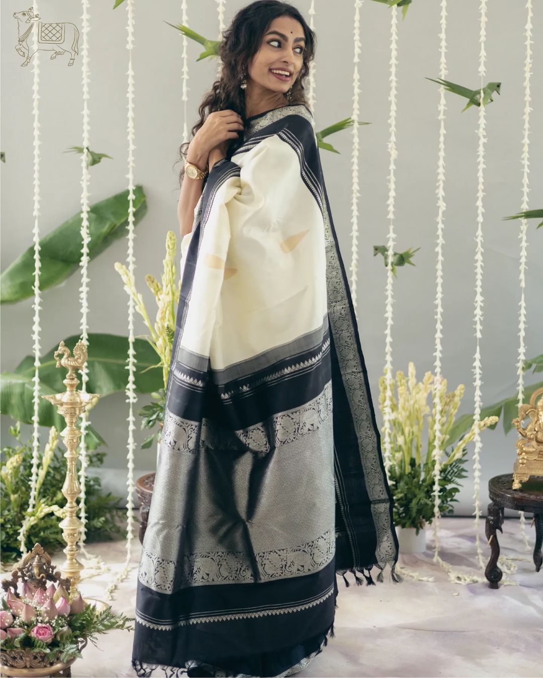 Designer Off White Soft Silk Saree With Sophisticated Blouse Piece