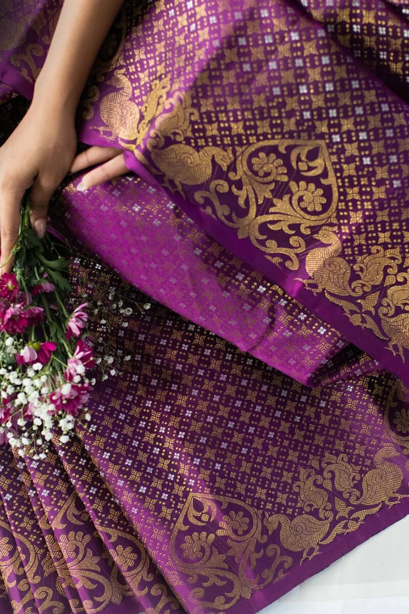 Adoring Purple Soft Silk Saree With Ideal Blouse Piece