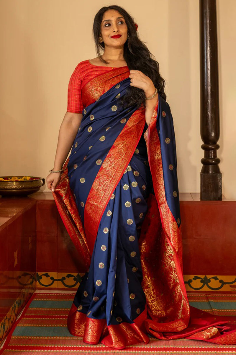 Vestigial Navy Blue Soft Silk Saree With Confounding Blouse Piece