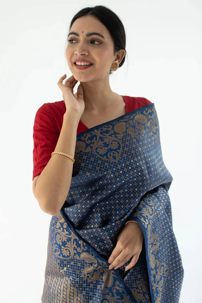 Vivacious Blue Soft Silk Saree With Tempting Blouse Pieced