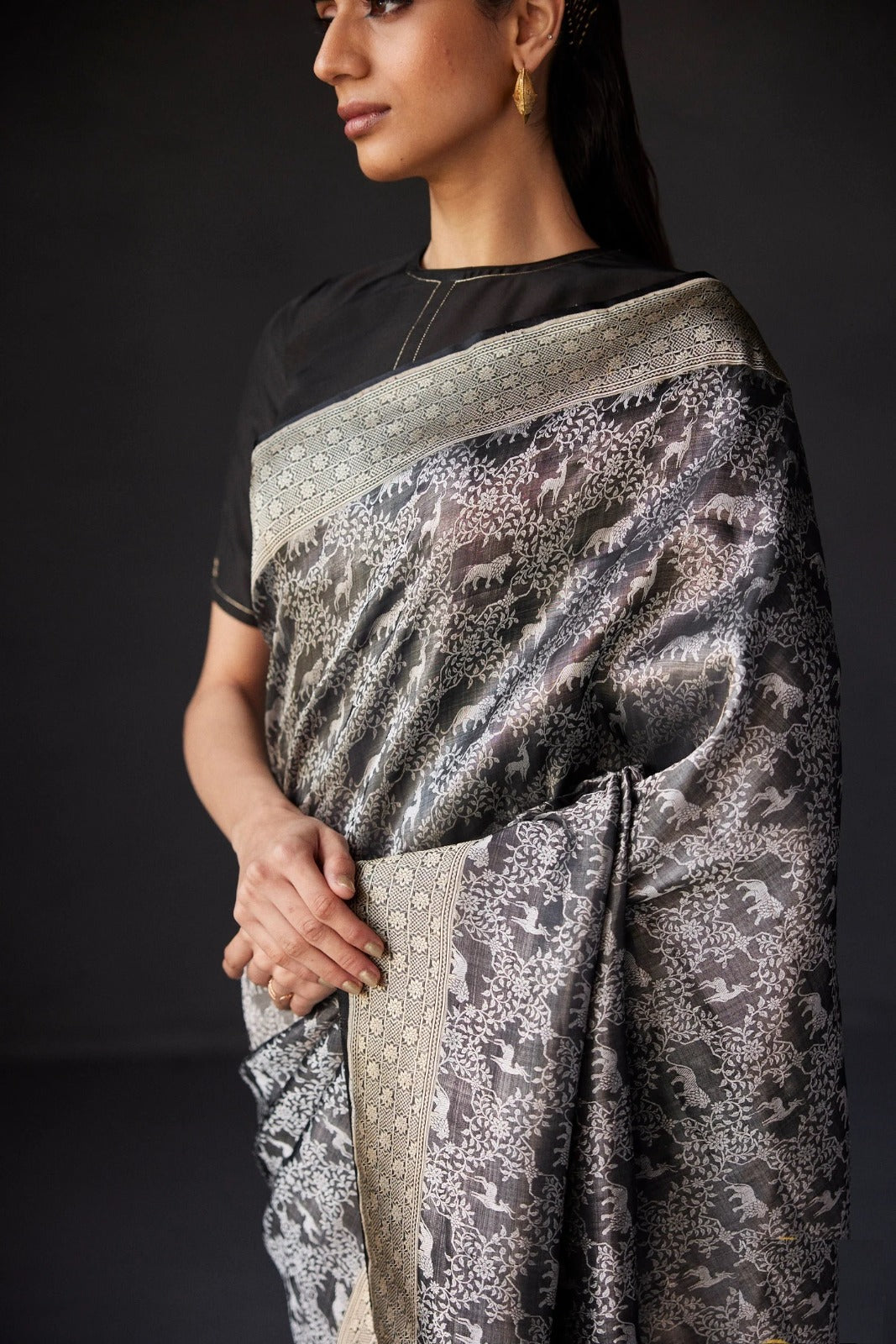 Vivacious Black Soft Silk Saree With Supernal Blouse Piece