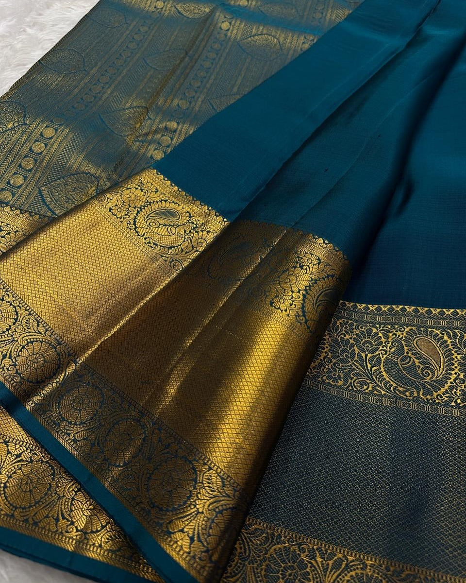 Engrossing Rama Soft Banarasi Silk Saree With Arresting Blouse Piece