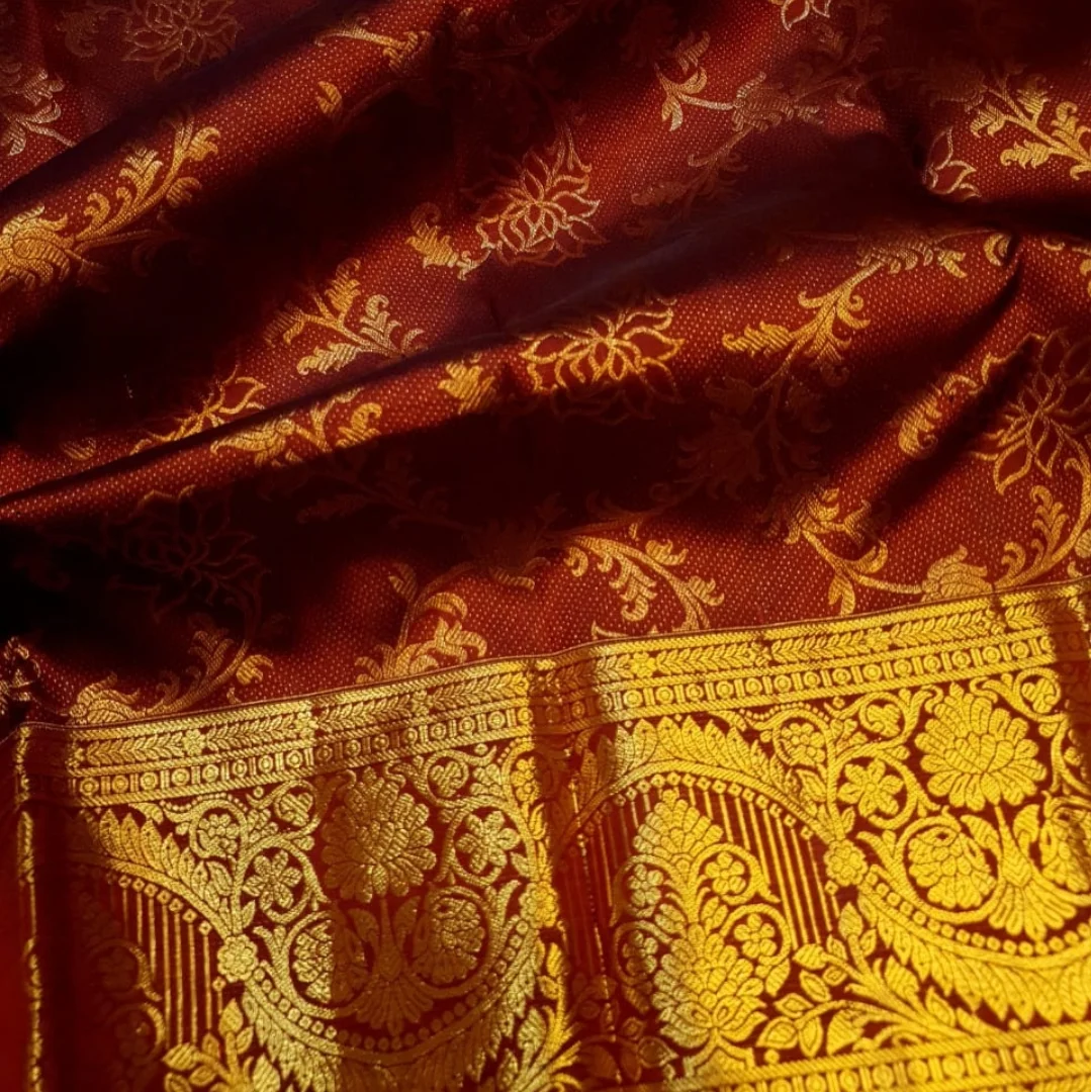Adorable Wine Soft Banarasi Silk Saree With Scrupulous Blouse Piece