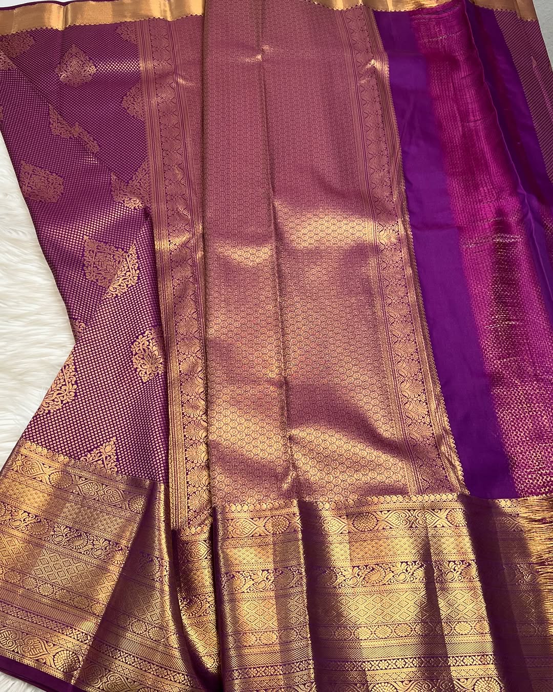 Delectable Purple Soft Banarasi Silk Saree With Hypnotic Blouse Piece