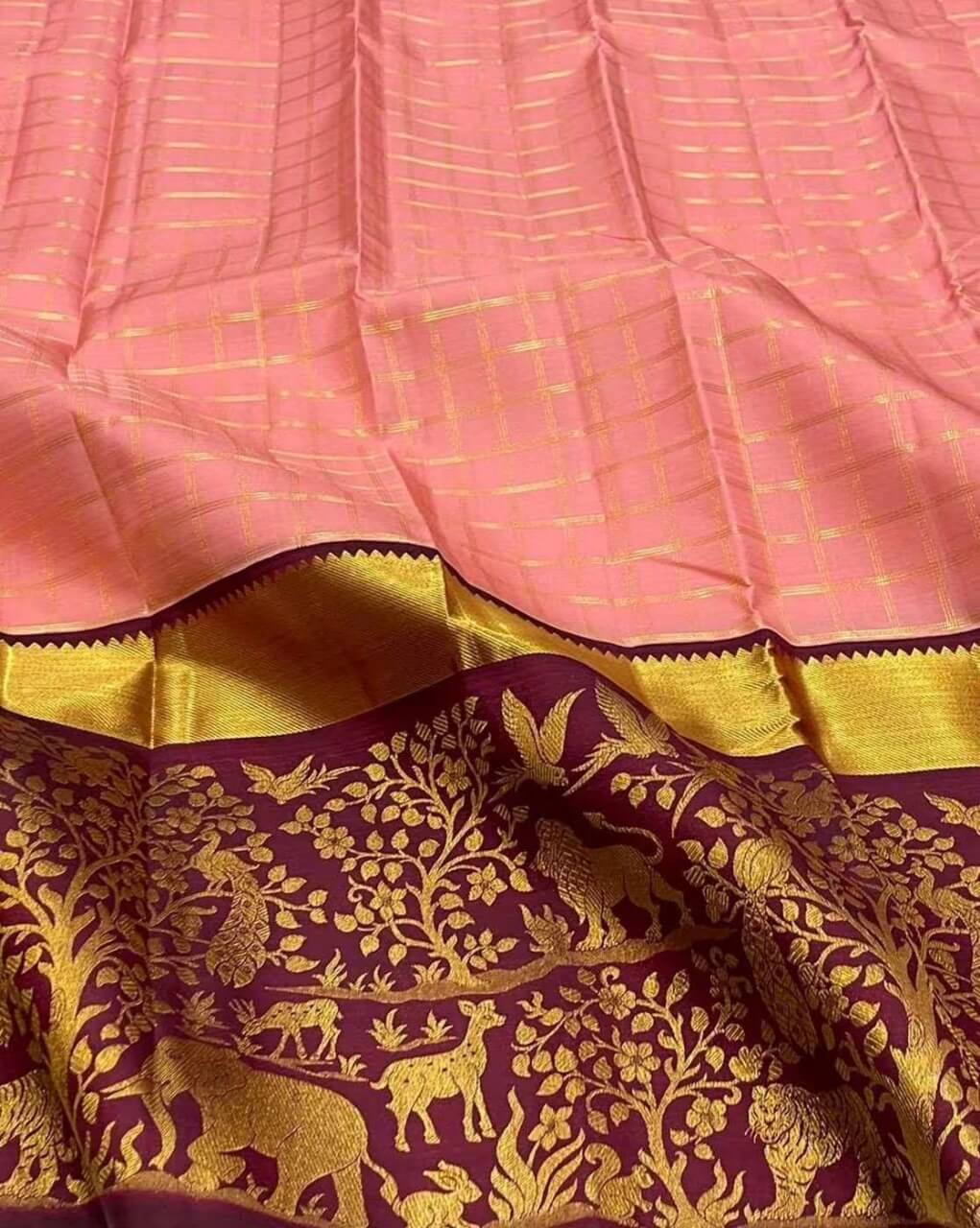Eclat Pink Soft Silk Saree With Flameboyant Blouse Piece