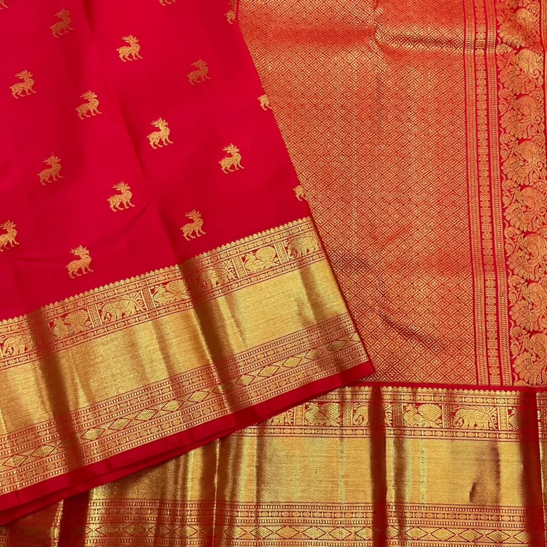 Scrumptious Red Soft Banarasi Silk Saree With Demesne Blouse Piece