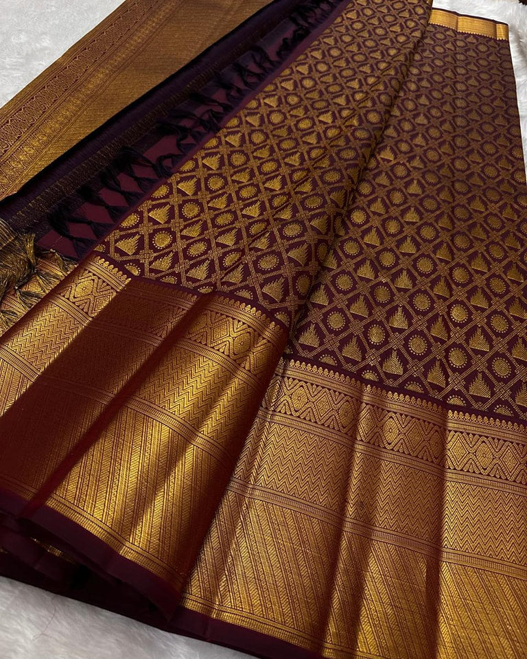 Beleaguer Wine Soft Banarasi Silk Saree With Fugacious Blouse Piece