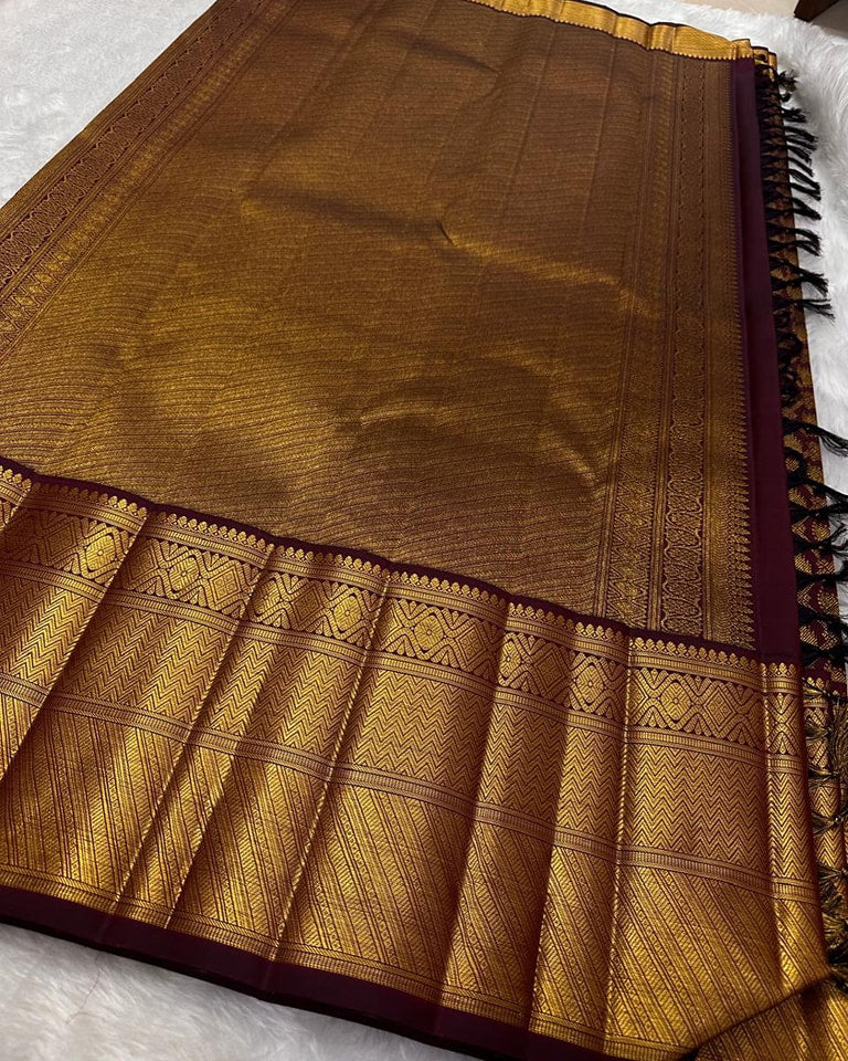 Beleaguer Wine Soft Banarasi Silk Saree With Fugacious Blouse Piece