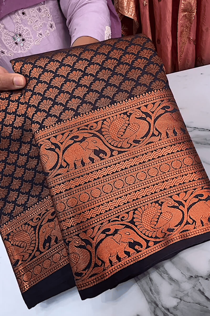Enigmatic Navy Blue Soft Banarasi Silk Saree With Jubilant Blouse Piece