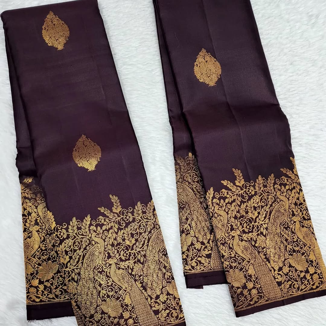 Prettiest Purple Soft Banarasi Silk Saree With Piquant Blouse Piece