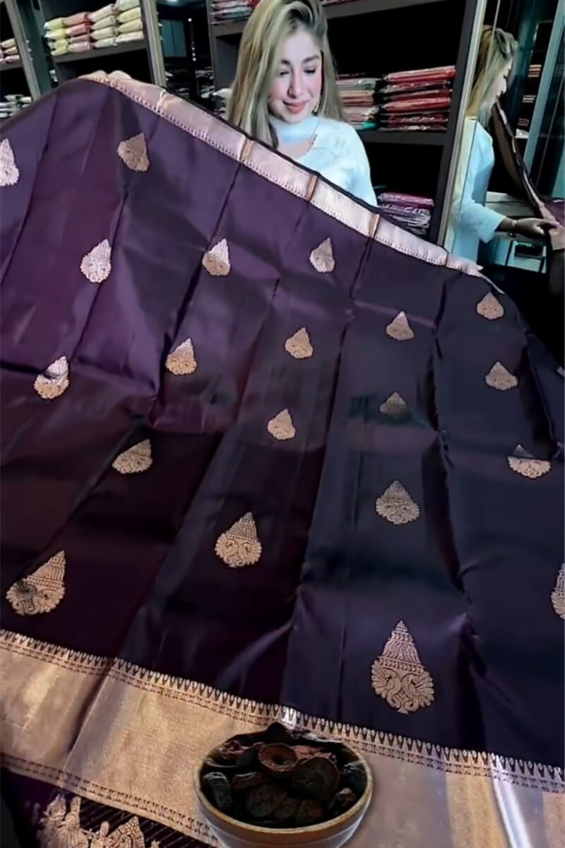 Artistic Purple Soft Banarasi Silk Saree With Prettiest Blouse Piece