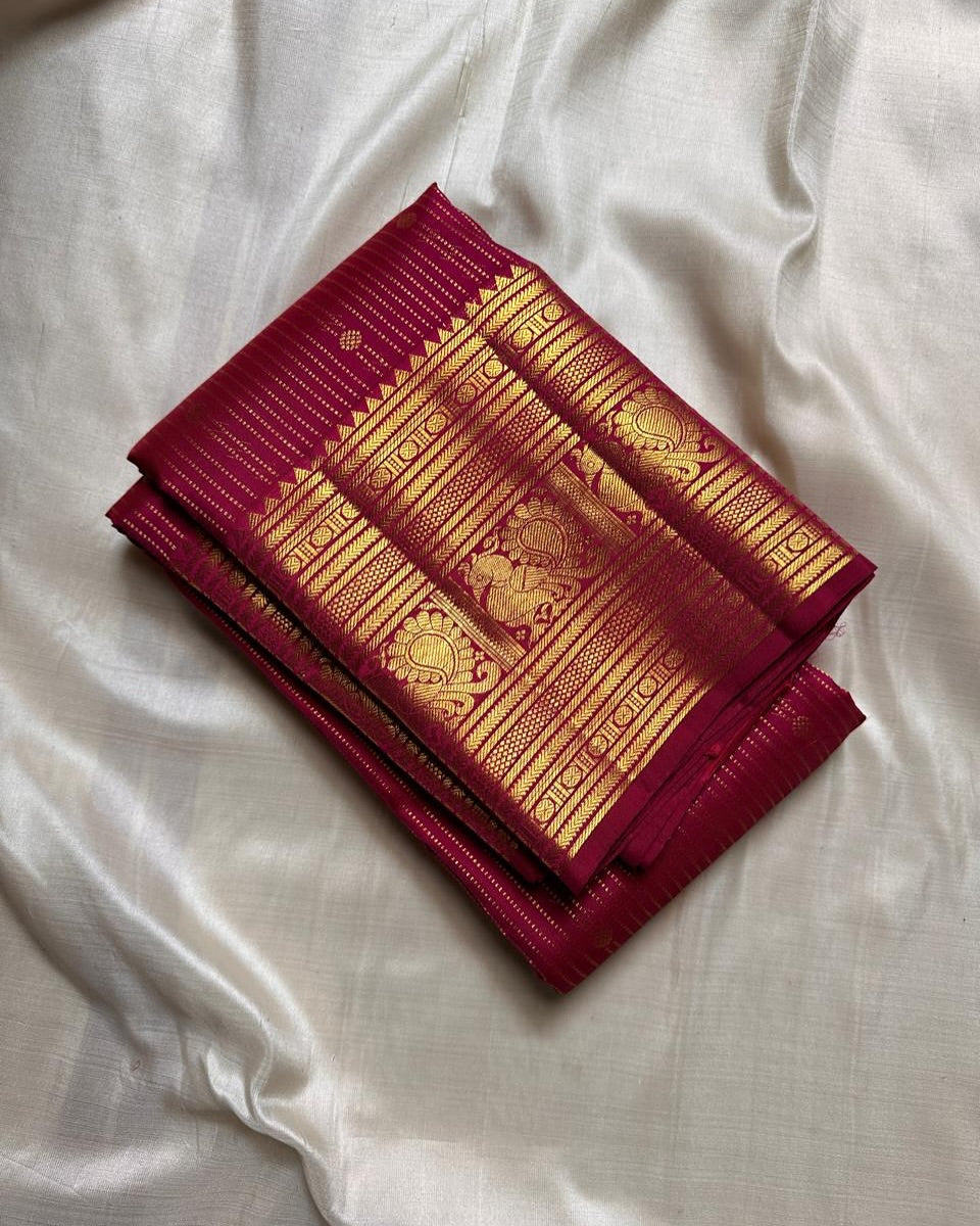 Amazing Dark Pink Soft Banarasi Silk Saree With Ornate Blouse Piece
