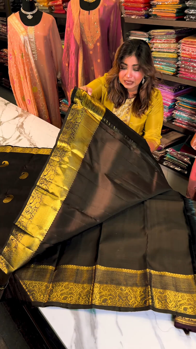 Intricate Black Soft Banarasi Silk Saree With Energetic Blouse Piece