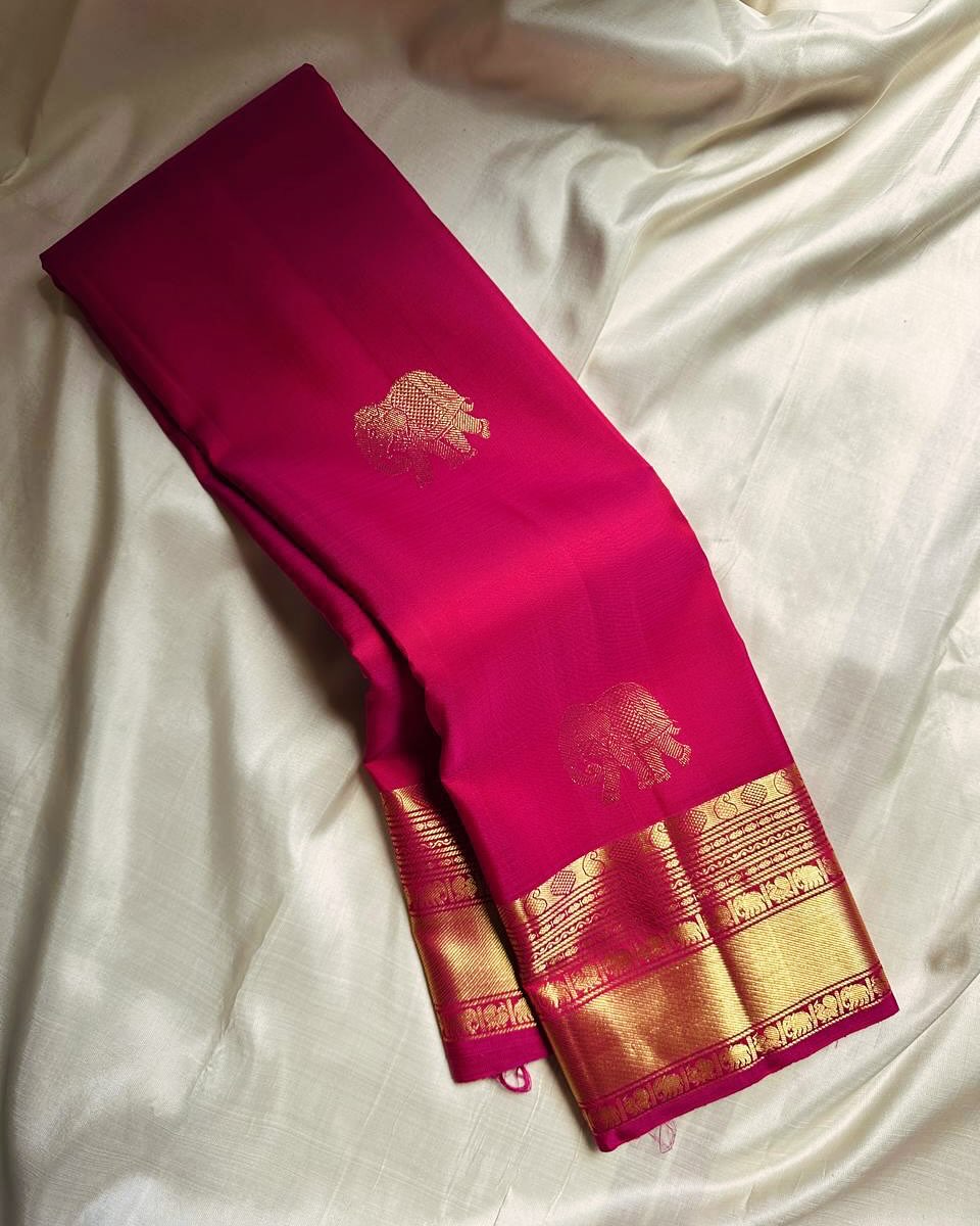 Admirable Dark Pink Soft Banarasi Silk Saree With Snazzy Blouse Piece