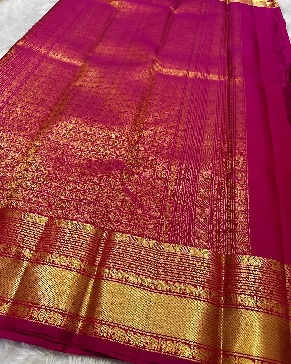 Admirable Dark Pink Soft Banarasi Silk Saree With Snazzy Blouse Piece