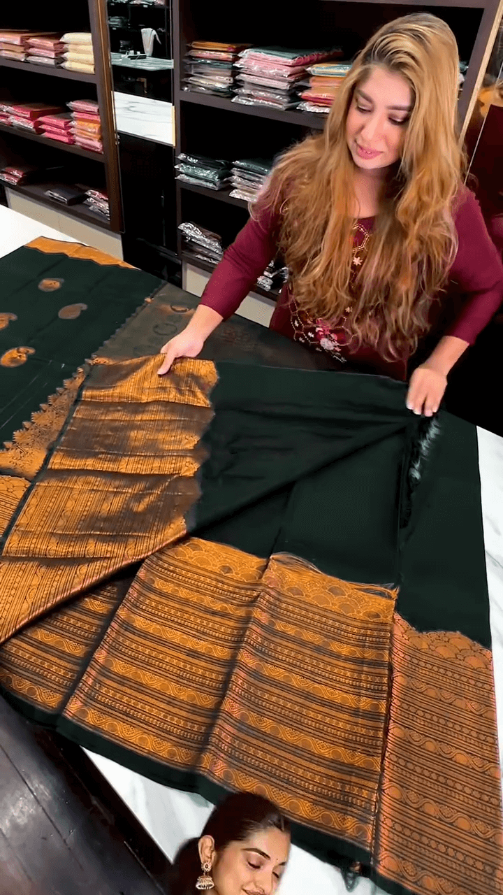 Adoring Dark Green Soft Banarasi Silk Saree With Designer Blouse Piece