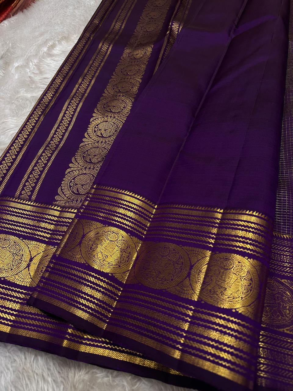 Refreshing Purple Soft Banarasi Silk Saree With Blooming Blouse Piece
