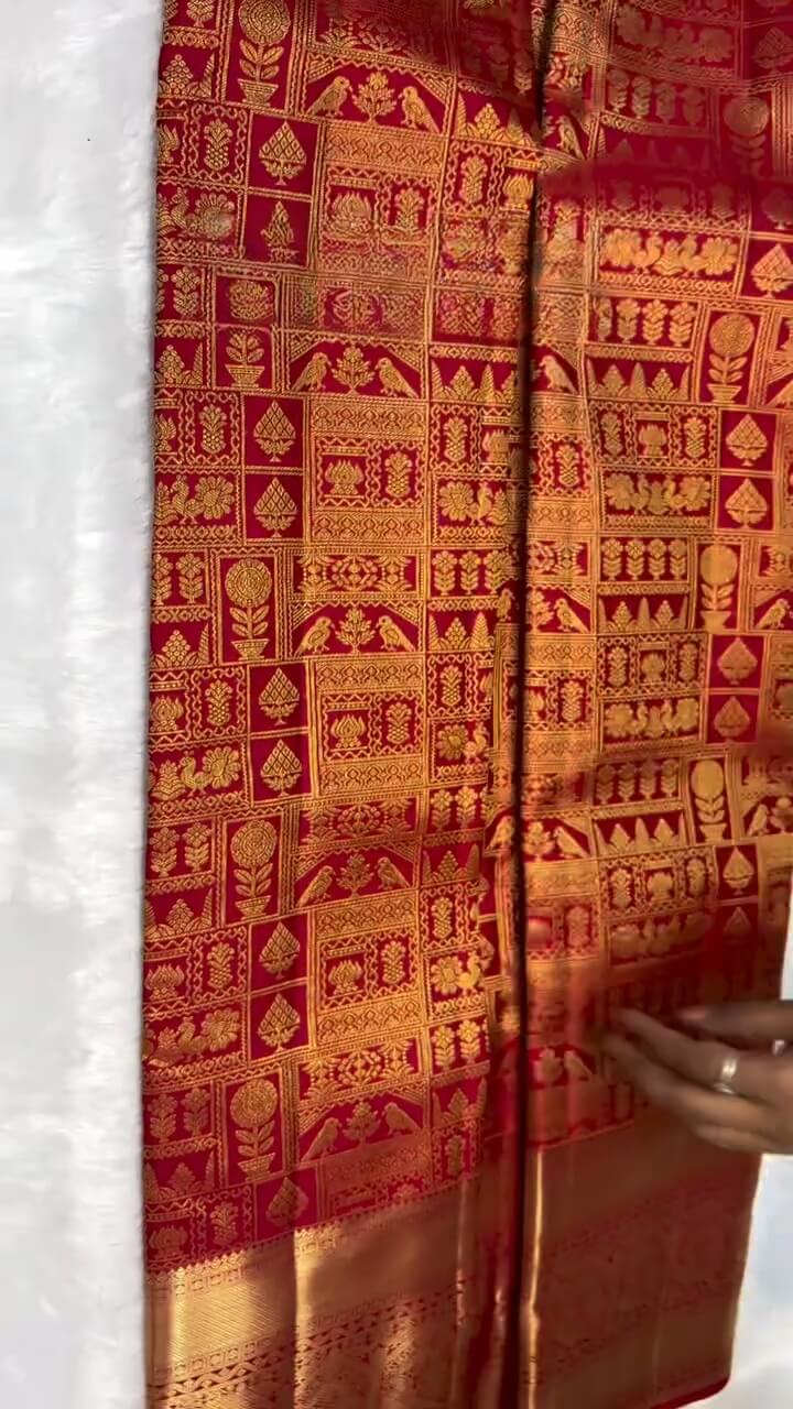 Surpassing Red Soft Banarasi Silk Saree With Improbable Blouse Piece