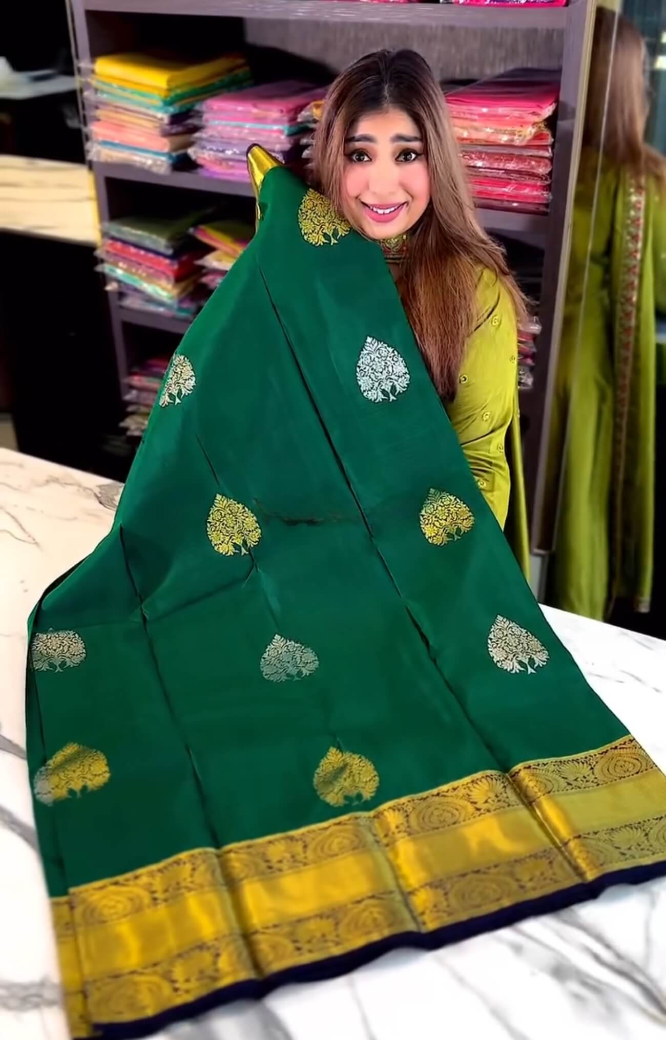 Forbearance Dark Green Soft Banarasi Silk Saree With Mesmeric Blouse Piece