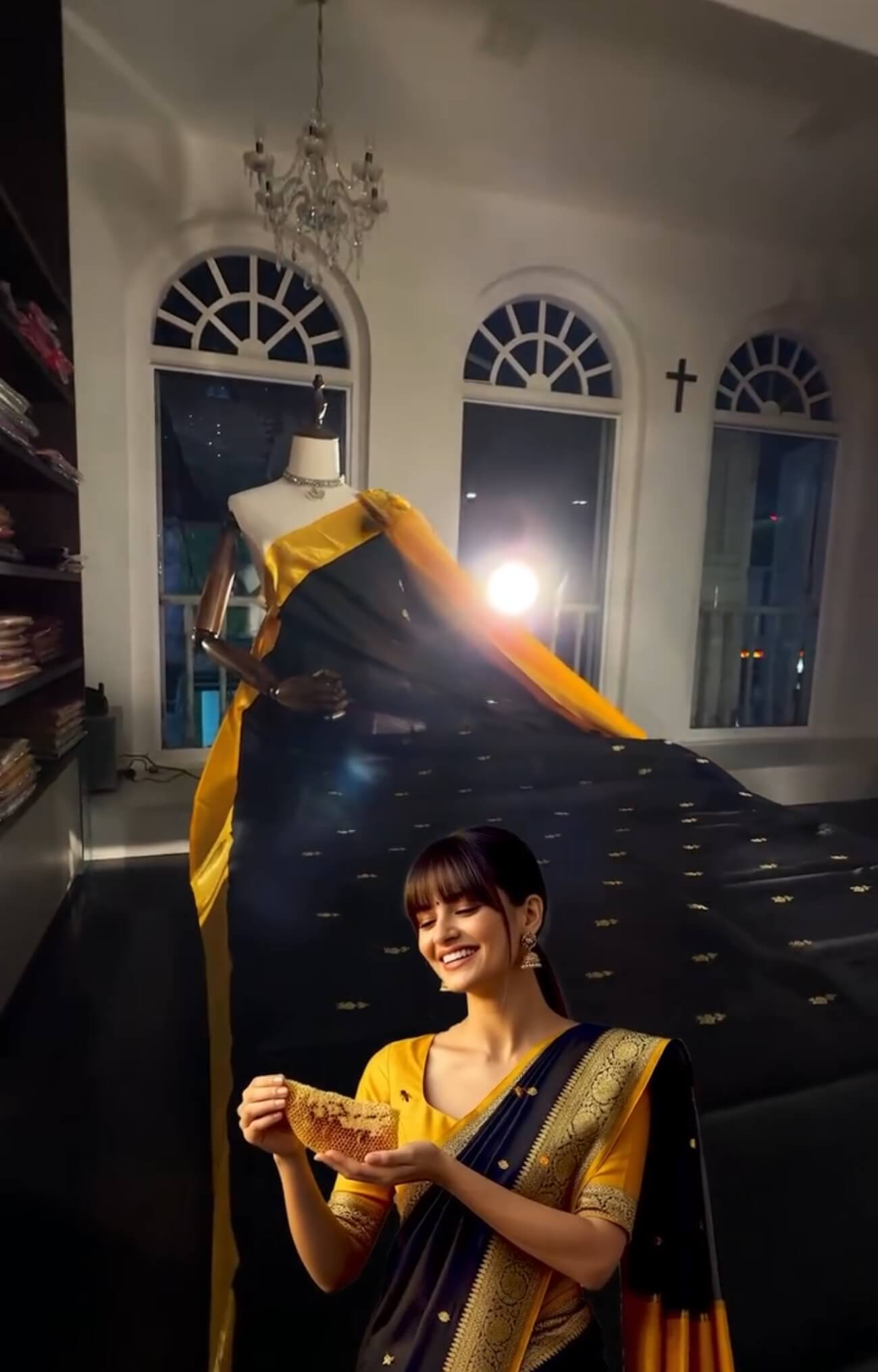 Ethnic Black Soft Banarasi Silk Saree With Conflate Blouse Piece