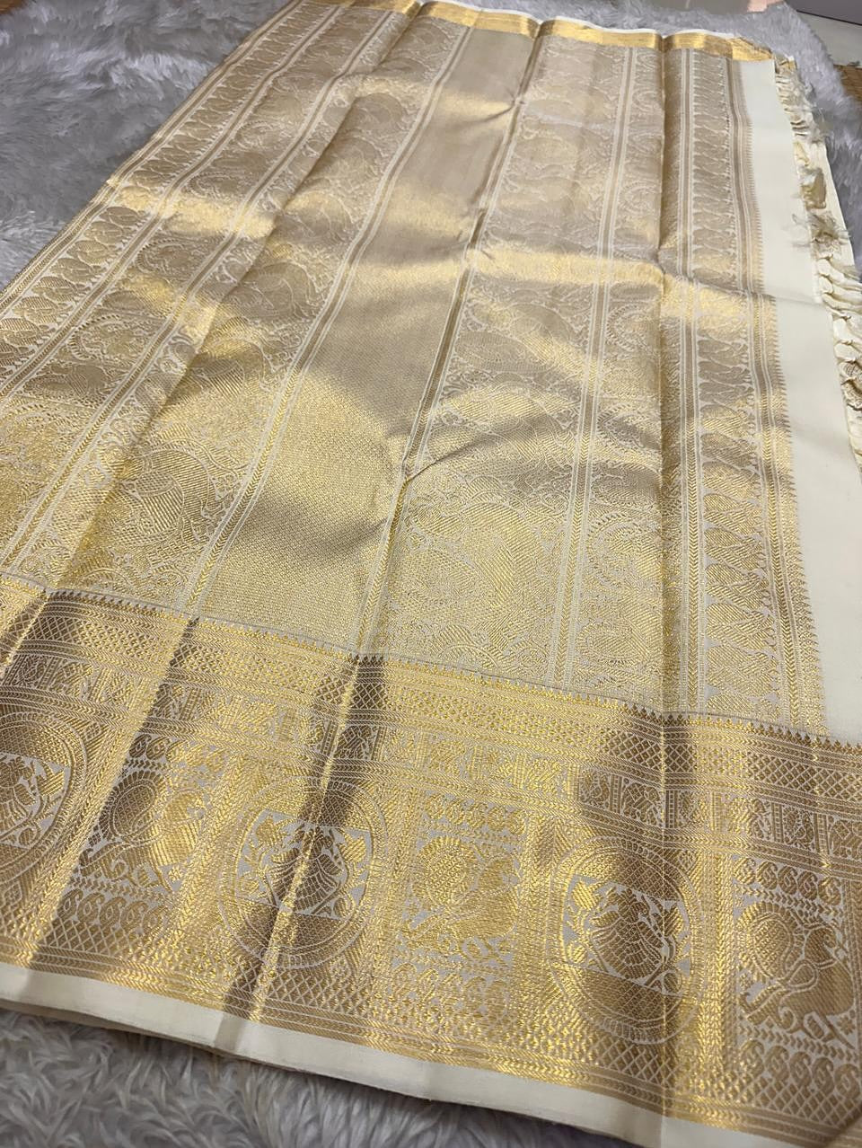 Most Flattering Beige Soft Banarasi Silk Saree With Splendiferous Blouse Piece