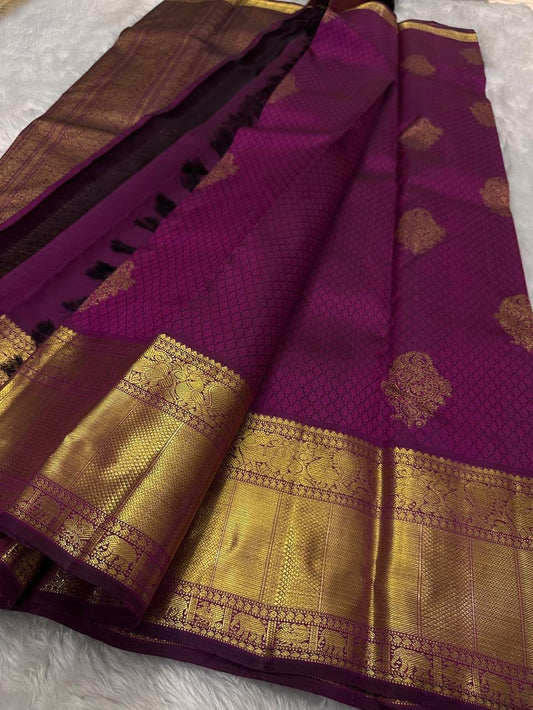 Surpassing Purple Soft Banarasi Silk Saree With Adorning Blouse Piece