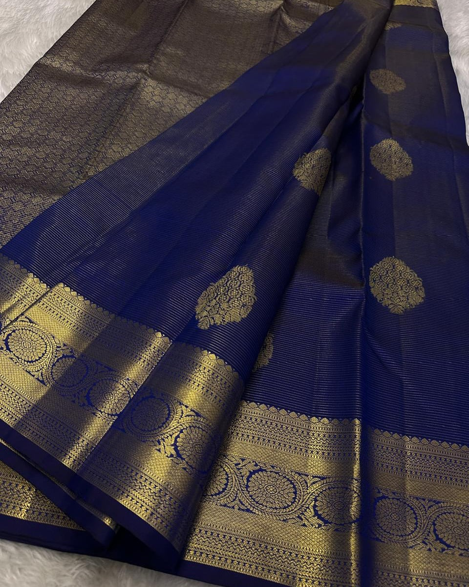 Enticing Navy Blue Soft Banarasi Silk Saree With Magnetic Blouse Piece