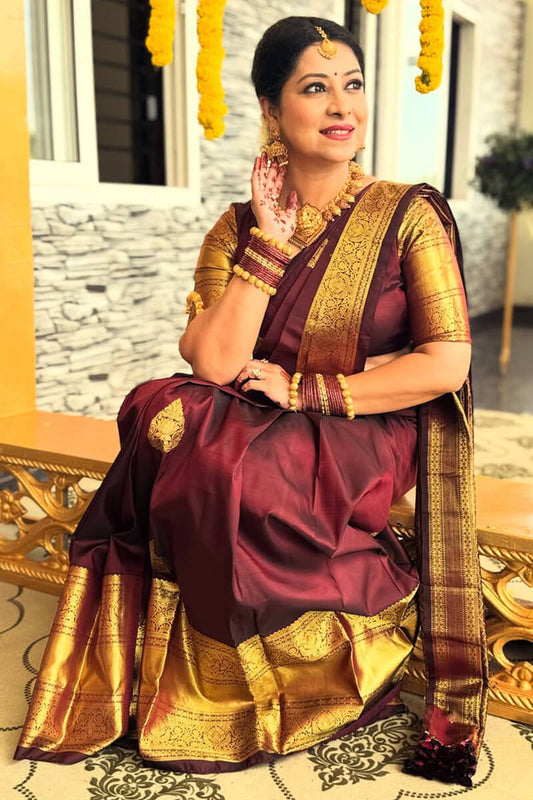 Supernal Maroon Soft Banarasi Silk Saree With Ebullience Blouse Piece