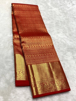 Exceptional Red Soft Banarasi Silk Saree With Pulsating Blouse Piece