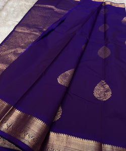 Breathtaking Purple Pure Zari Weaving Banarasi Silk Saree With Blooming Blouse Piece
