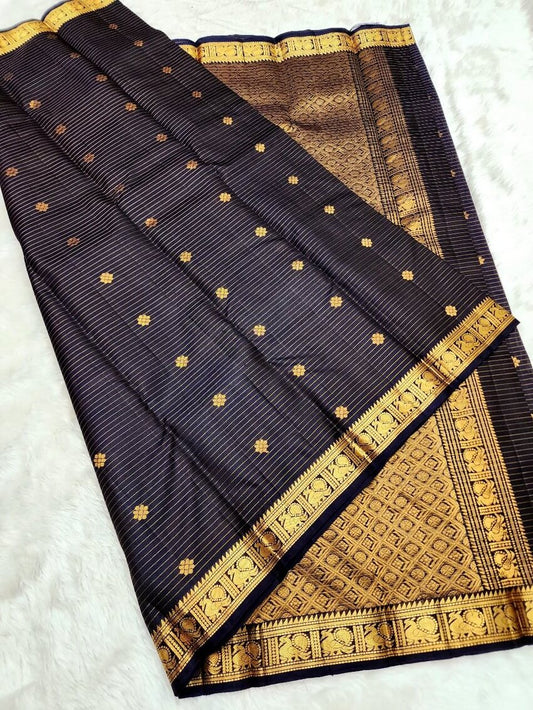 Prominent Black Soft Silk Saree With Twirling Blouse Piece