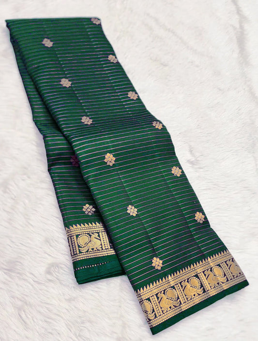 Tremendous Dark Green Soft Silk Saree With Super classy Blouse Piece