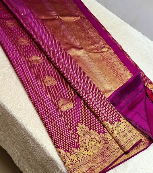 Divine Dark Pink Pure Zari Weaving Banarasi Silk Saree With Desuetude Blouse Piece