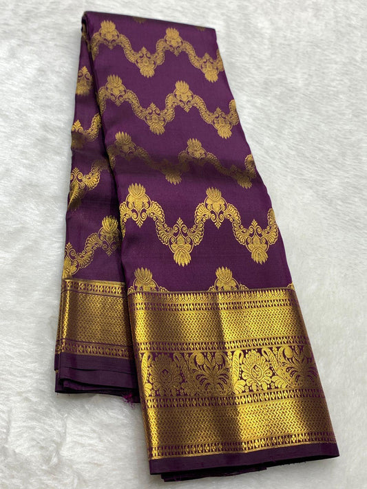 Deserving Purple Pure Zari Weaving Banarasi Silk Saree With Adoring Blouse Piece