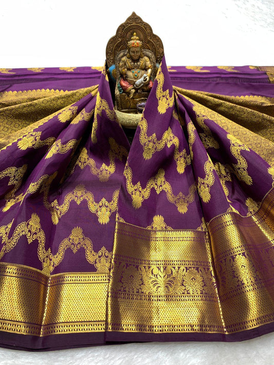 Deserving Purple Pure Zari Weaving Banarasi Silk Saree With Adoring Blouse Piece