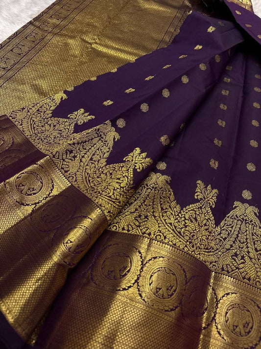 Admirable Purple Pure Zari Weaving Banarasi Silk Saree With Scrumptious Blouse Piece