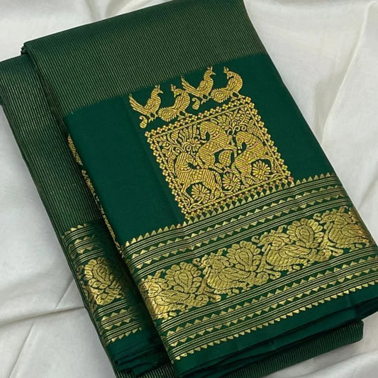 Desirable Dark Green Pure Zari Weaving Banarasi Silk Saree With Engaging Blouse Piece
