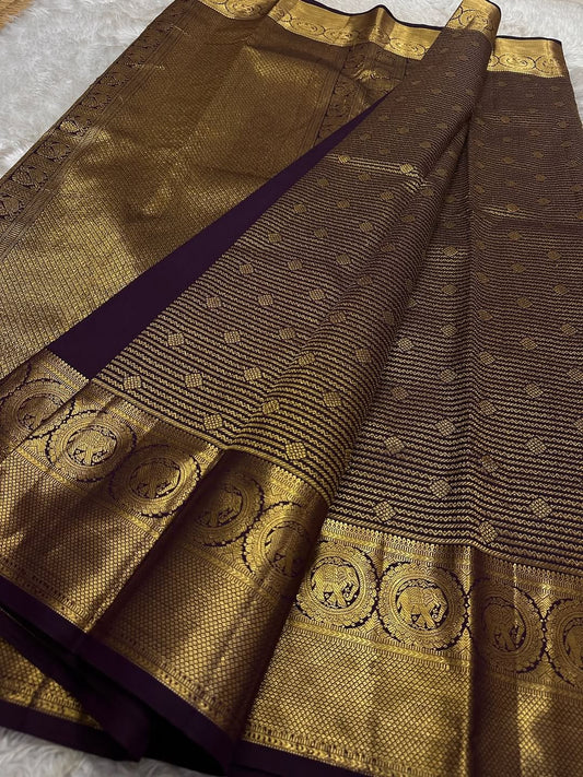 Jazzy Purple Pure Zari Weaving Banarasi Silk Saree With Beauteous Blouse Piece