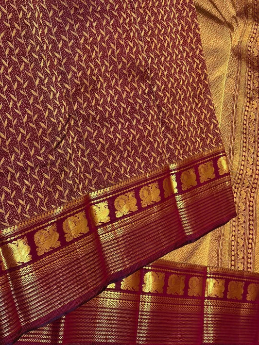 Demesne Wine Pure Zari Weaving Banarasi Silk Saree With Staggering Blouse Piece