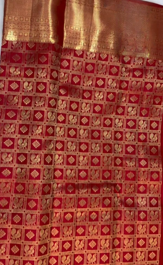 Alluring Red Pure Zari Weaving Banarasi Silk Saree With Resonant Blouse Piece