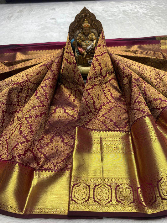 Eloquence Purple Pure Zari Weaving Banarasi Silk Saree With Glamorous Blouse Piece